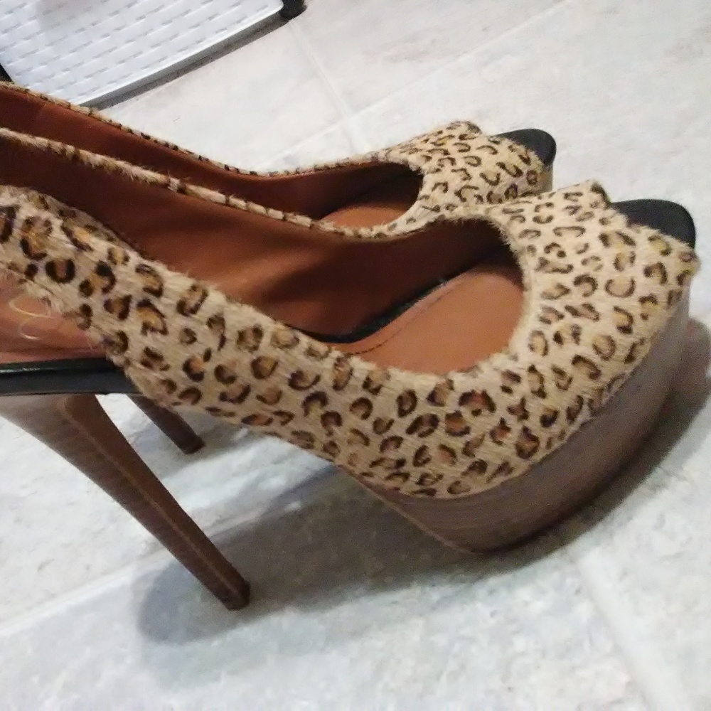 Jessica Simpson Cheetah Print Pony Hair Heels